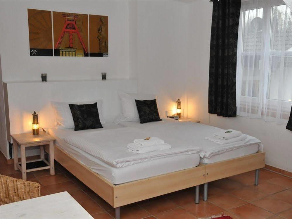 Pension Bella Vista Bochum Exterior photo