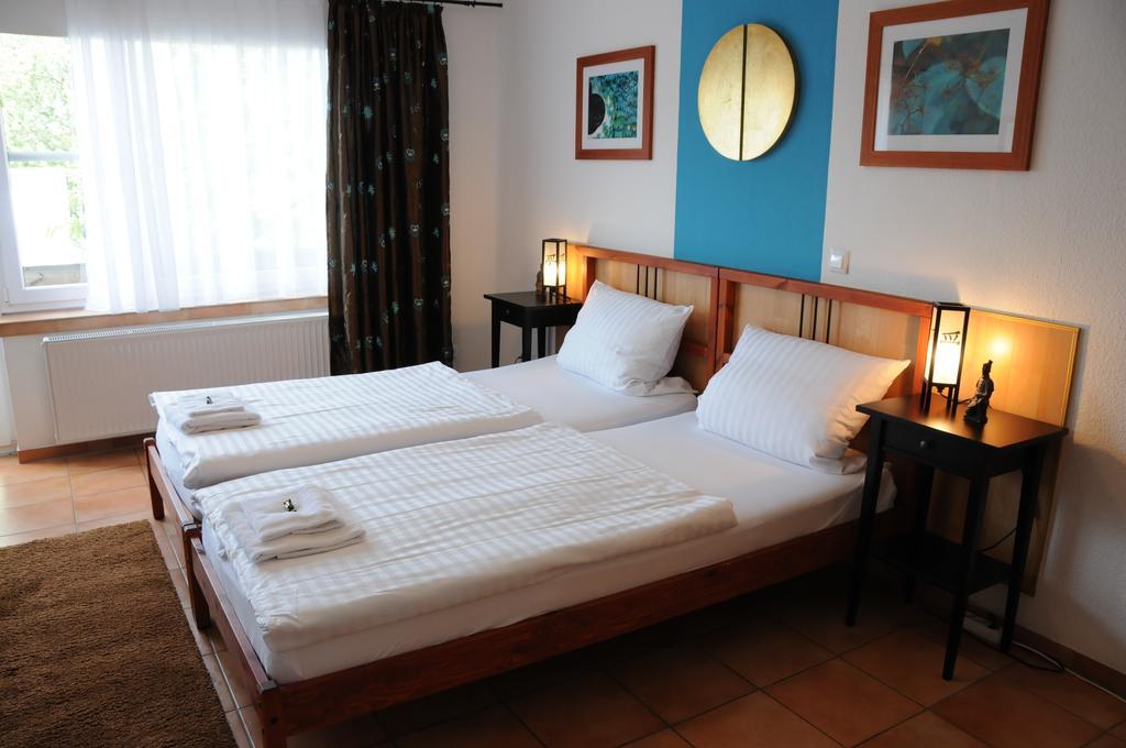 Pension Bella Vista Bochum Room photo