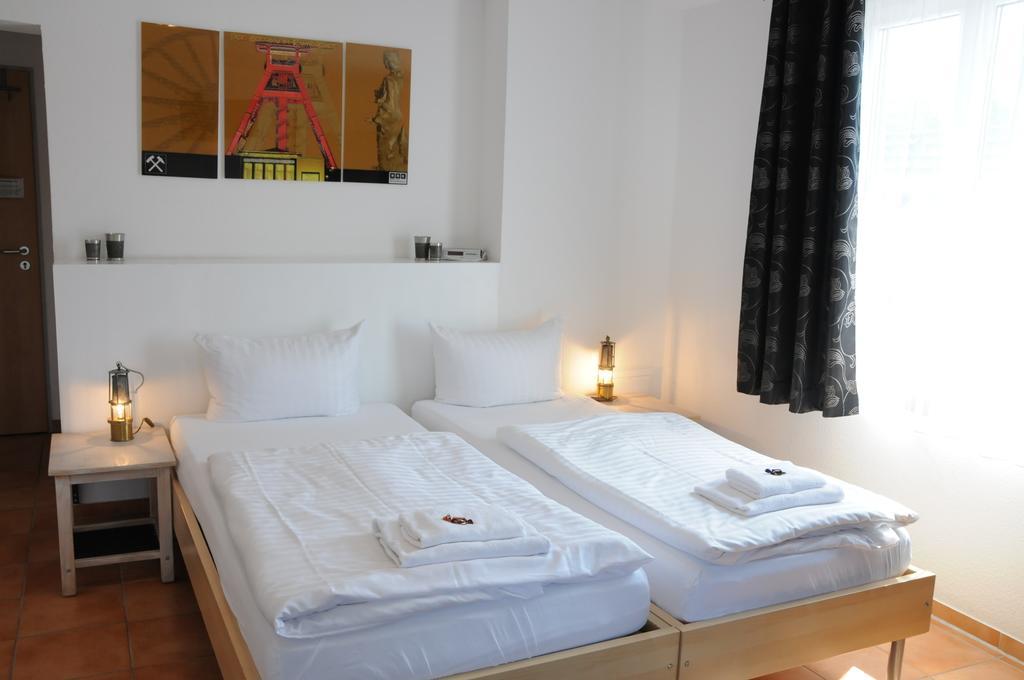 Pension Bella Vista Bochum Room photo